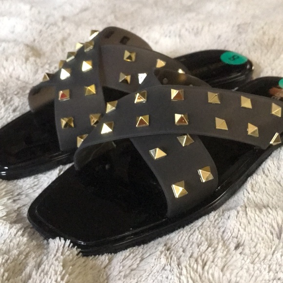 black & Gold pyramid spike cross strap sandals 8 sheer jelly Steve Madden NEW - Picture 4 of 7